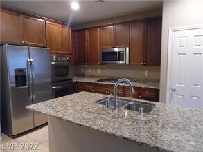10357 Pima Crossing Ave in Las Vegas, NV - Building Photo - Building Photo