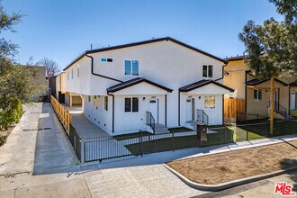 1652 Murchison St in Los Angeles, CA - Building Photo - Building Photo