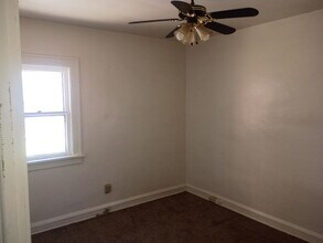 17926 E Park Dr in Cleveland, OH - Building Photo - Building Photo