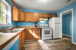 2854 Rogero Rd in Jacksonville, FL - Building Photo