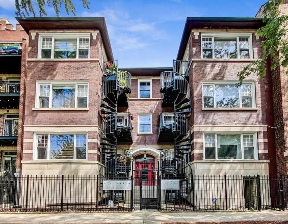 property at 5121 N Kenmore Ave