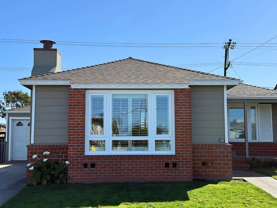 143 Rockwood Dr in South San Francisco, CA - Building Photo