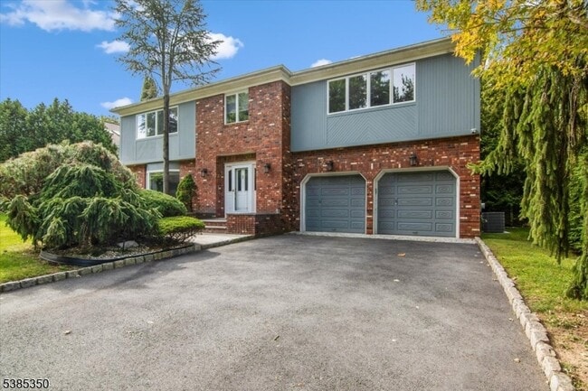 6 Ashland St in Caldwell, NJ - Building Photo - Building Photo