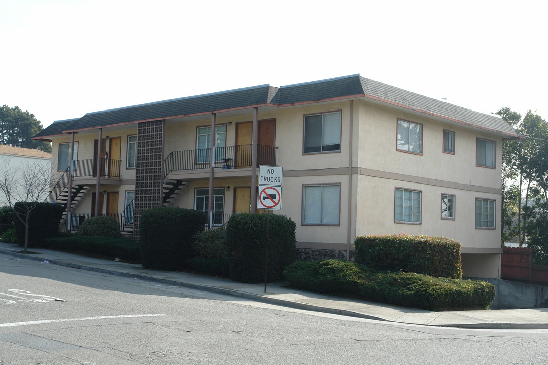 700 Solano Ave in Albany, CA - Foto de edificio