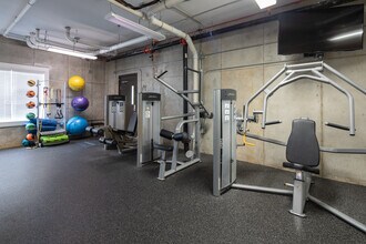 Vue on 5th in Chattanooga, TN - Building Photo - Building Photo