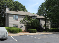 Mews Apartments in Loganville, GA - Foto de edificio - Building Photo