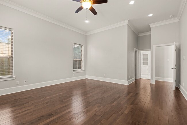 property at 8550 Ridgepoint Dr