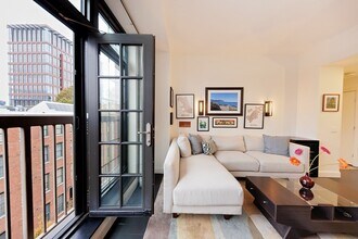 29 Otis St in Cambridge, MA - Building Photo - Building Photo