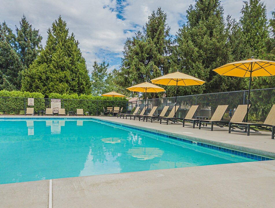 Cedarwood in Wenatchee, WA - Building Photo