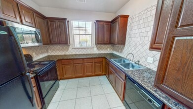 159 Forest Dr in College Station, TX - Building Photo - Building Photo