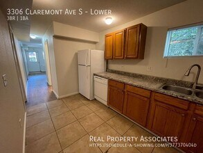 3306 Claremont Ave S in Seattle, WA - Building Photo - Building Photo