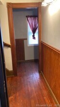 57 Vine St, Unit 2 in Bridgeport, CT - Building Photo - Building Photo
