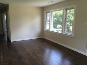 1806 Parlow Dr in Richmond, VA - Building Photo - Building Photo