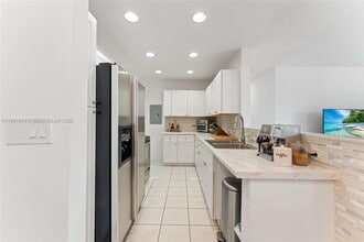 1111 NE 211th Ter in Miami, FL - Building Photo - Building Photo