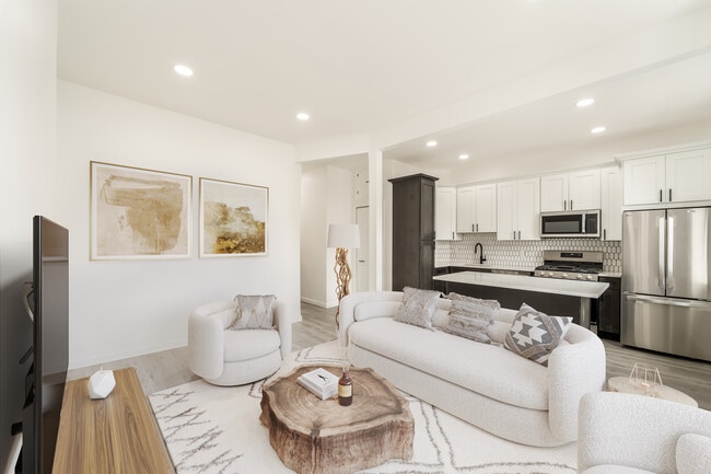 393 Baldwin Ave, Unit 2G