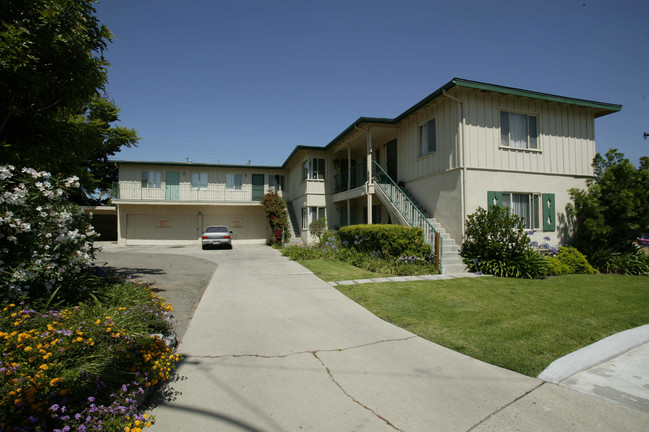 1840 Colonia Pl in Camarillo, CA - Building Photo - Building Photo