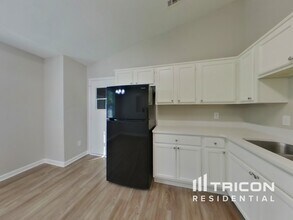 6617 Flat Rock Dr in Charlotte, NC - Building Photo - Building Photo