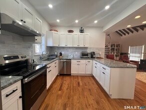 485 Beechwood Ave in Bridgeport, CT - Building Photo - Building Photo