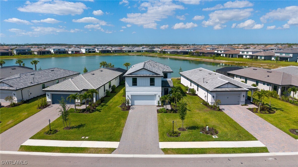 20250 Napa Loop in Estero, FL - Building Photo
