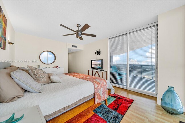 6301 Collins Ave in Miami Beach, FL - Building Photo - Building Photo