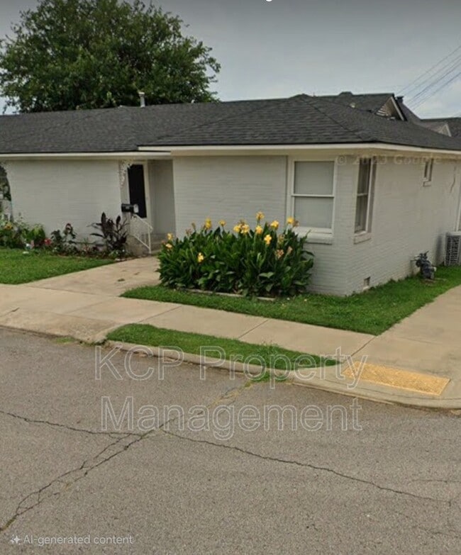 property at 323 N 13th St