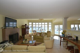 323 Cove Dr in Mantoloking, NJ - Building Photo - Building Photo
