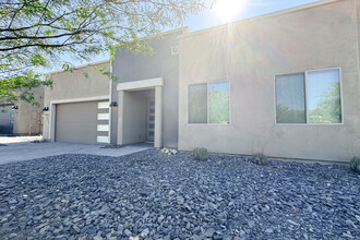 37001 N Conestoga Trail in Cave Creek, AZ - Foto de edificio - Building Photo