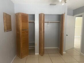 2073 E Bond Dr in West Palm Beach, FL - Building Photo - Building Photo