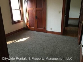 2977 N 60th St in Milwaukee, WI - Building Photo - Building Photo