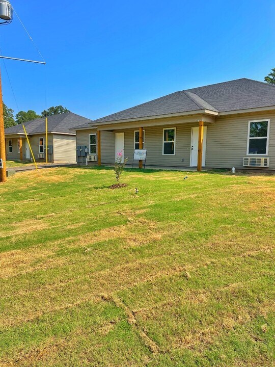 2604 Hurricane Lake Rd in Benton, AR - Building Photo