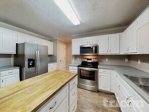 204 Cobblestone Ln in Mcdonough, GA - Building Photo - Building Photo