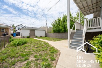 2853 W Dickens Ave, Unit 2 in Chicago, IL - Building Photo - Building Photo