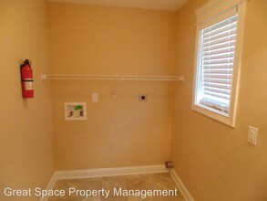 455 Needmore Rd in Clarksville, TN - Building Photo - Building Photo
