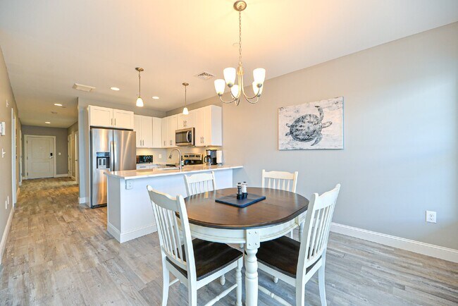 435 Ocean Blvd in Hampton, NH - Building Photo - Building Photo