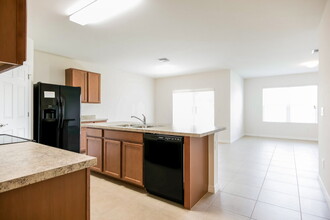 717 SW 4th Terrace in Cape Coral, FL - Building Photo - Building Photo
