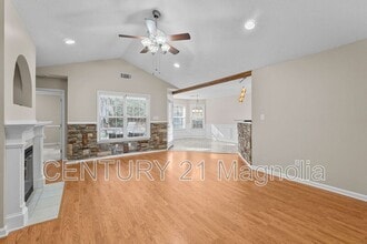 284 High Meadows Cir in Grovetown, GA - Building Photo - Building Photo