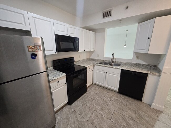 1161 Golden Lakes Blvd in West Palm Beach, FL - Building Photo - Building Photo
