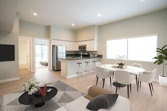 3426 West 1st St in Los Angeles, CA - Foto de edificio - Building Photo