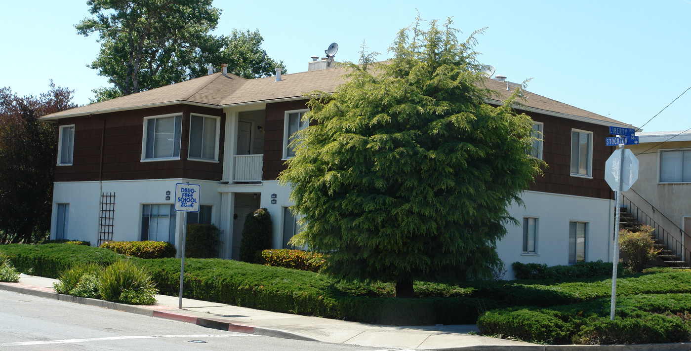 6531 Liberty St in El Cerrito, CA - Building Photo