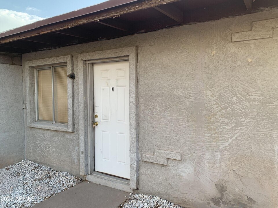 678 S Grand Dr in Apache Junction, AZ - Building Photo