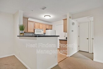 7701 Timberlin Park Blvd in Jacksonville, FL - Building Photo - Building Photo