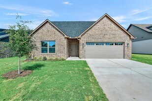 1808 Aleia Cv in Sherman, TX - Building Photo