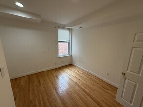 1450 Newton St NW in Washington, DC - Building Photo - Building Photo