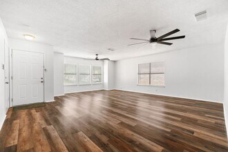 9546 Wicklow Dr in San Antonio, TX - Building Photo - Building Photo