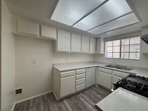 1232-1234 Orange Grove Ave in Glendale, CA - Building Photo - Building Photo