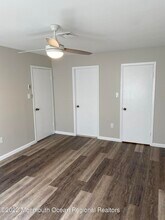 240 Medford Ct in Englishtown, NJ - Building Photo - Building Photo