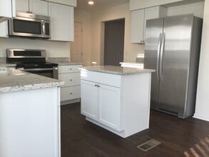 2831 Coachlight Ln in Burlington, KY - Building Photo - Building Photo