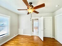 2211 Hazard St photo'