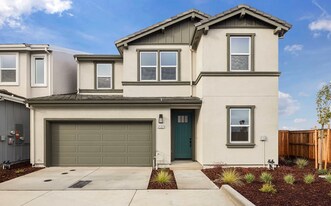 2137 Harborview Wy in Sacramento, CA - Building Photo