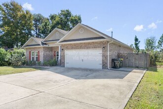 242 Cecelia Dr NW in Fort Walton Beach, FL - Building Photo - Building Photo